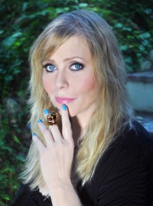 Bebe Buell